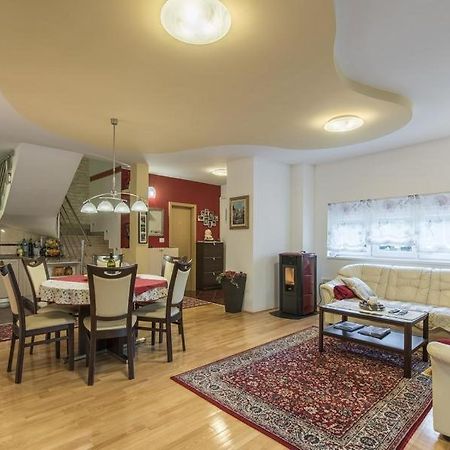 Park Villa Новиград Екстериор снимка